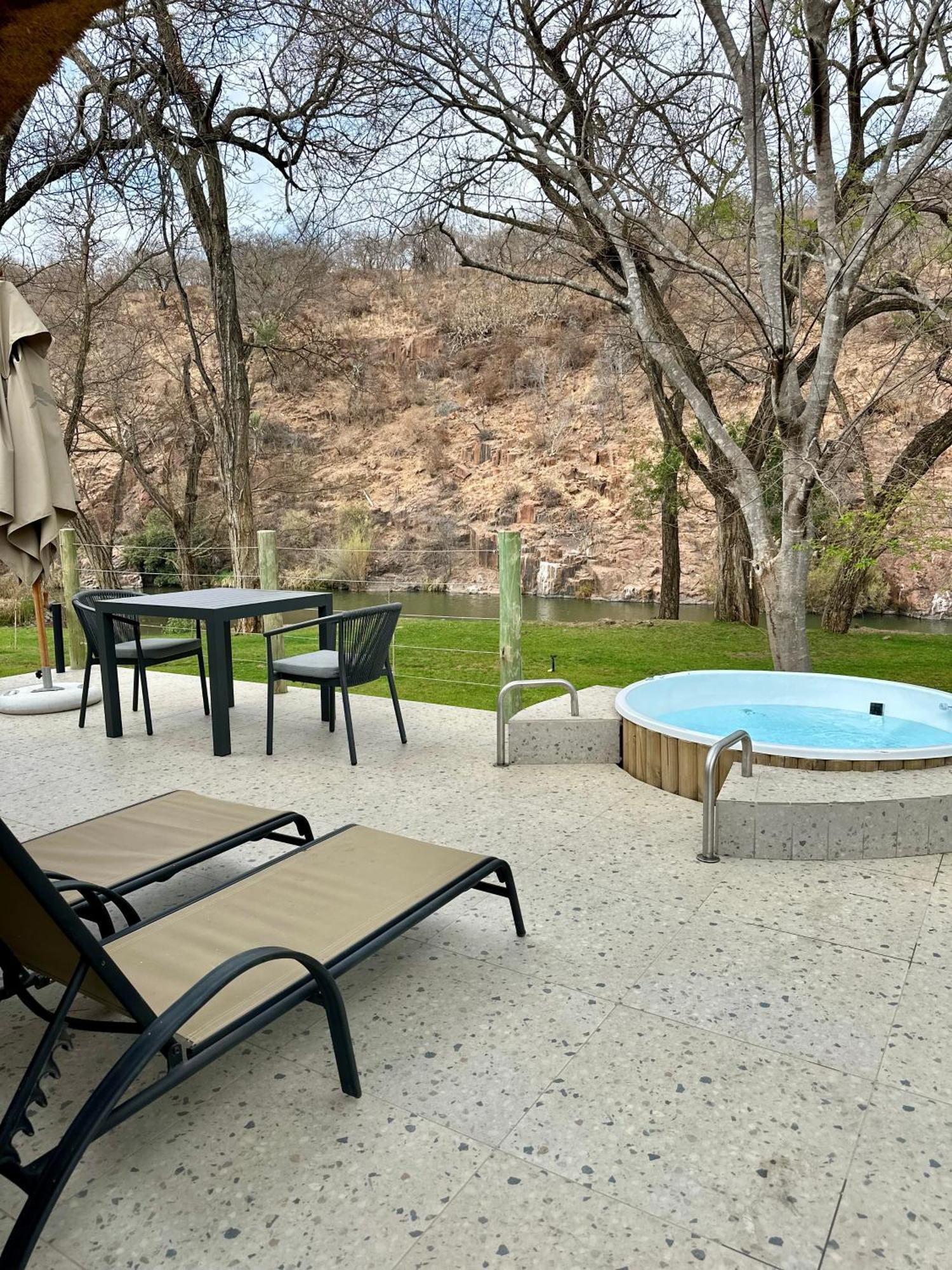 Mologa River Lodge Rust de Winter Ngoại thất bức ảnh