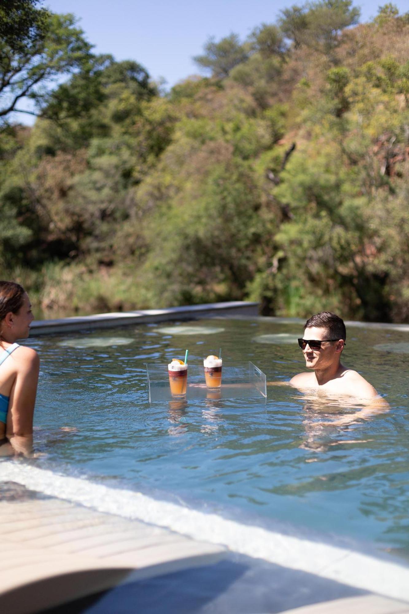 Mologa River Lodge Rust de Winter Ngoại thất bức ảnh